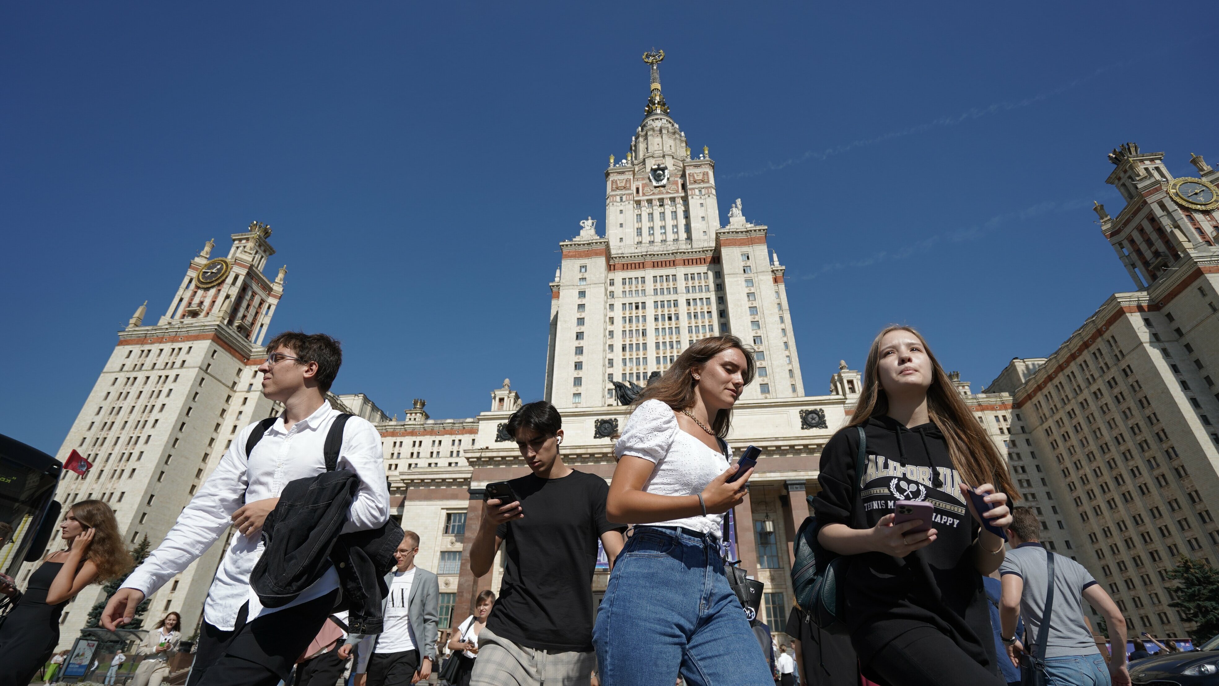 Только престижные вузы: стало известно, куда поступили дети звезд (фото)